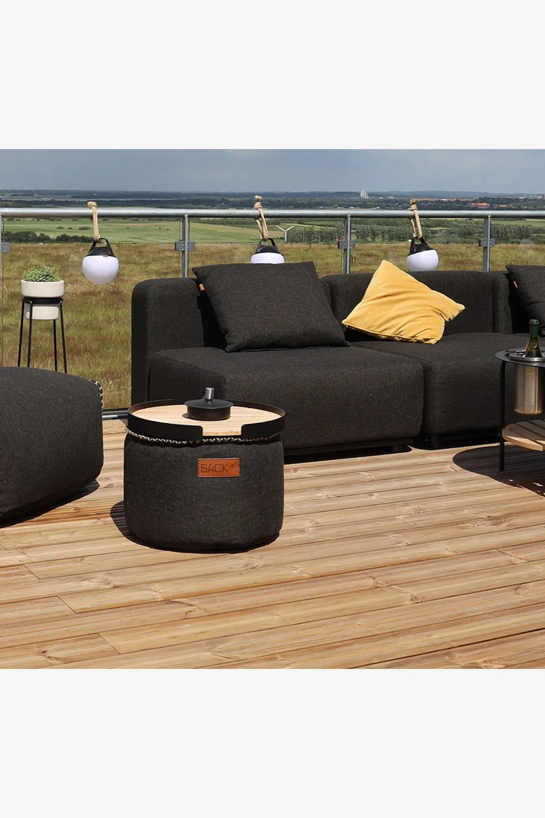 Patio Serving Tray SACKit 店舗什器 アパレル 空間デザイン アウトドアチェア 北欧家具 チェア サロン DEMODEMIX