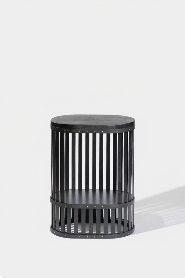 TABLE for lease– DEMODEMIX