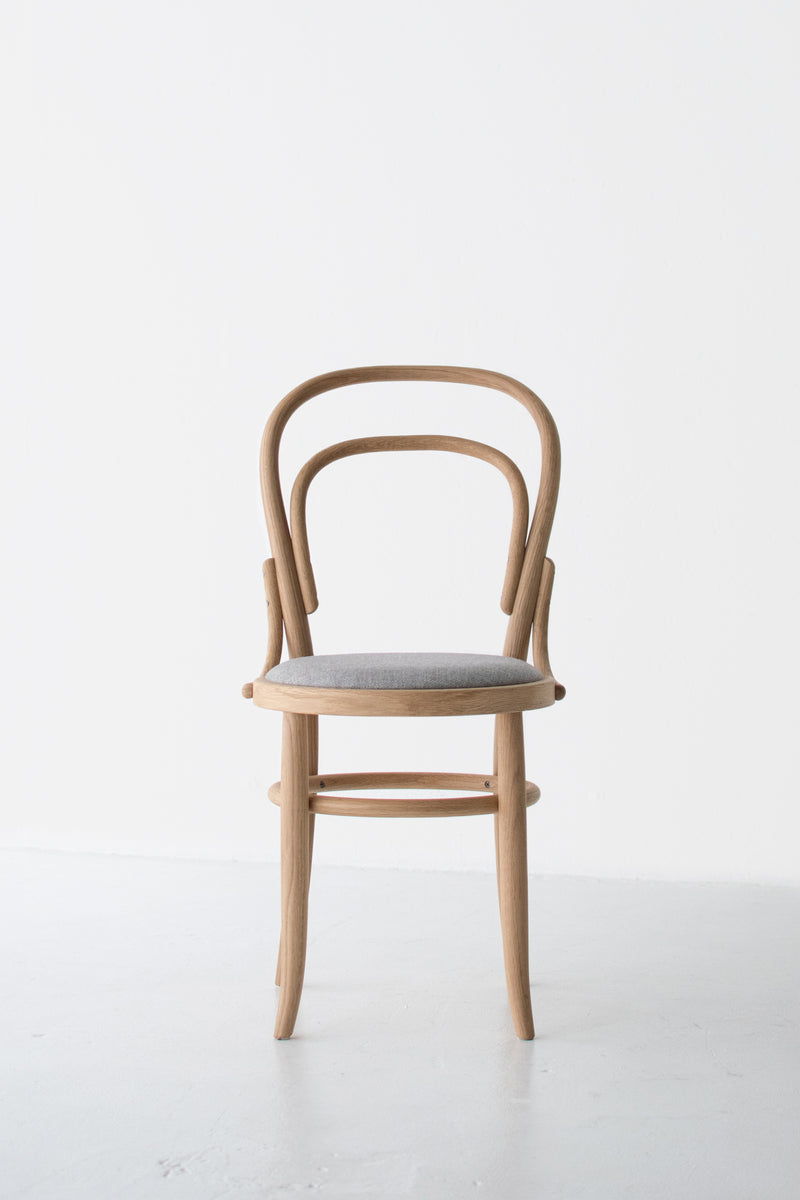 Bentwood Chair N°17 美容院 ミハエルトーネット 北欧デザイン 北欧
