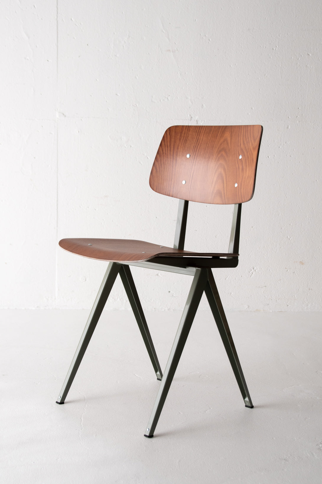 【6/10まで出品】GALVANITAS CHAIR ガルファニタス　2脚 ガルファニスタ 2脚 美品