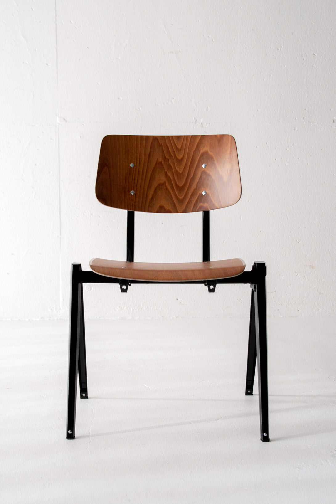 GALVANO TECNICA スタッキングチェア 2脚 GALVANO TECNICA スタッキングチェア 2脚 GALVANO TECNICA